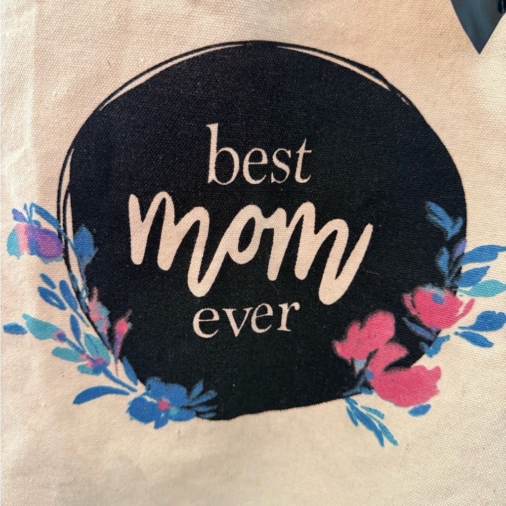 NWT. Canvas tote with Mom’s message print. A perfect mother’s day gift!